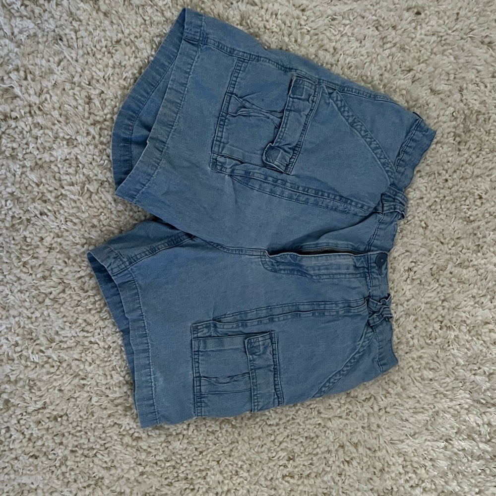 7” denim shorts